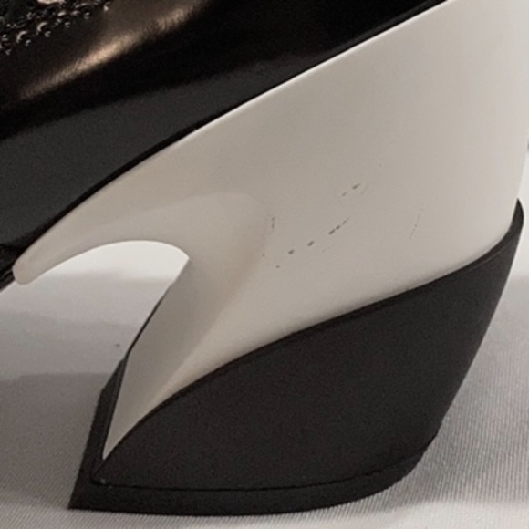 RARE! Roger Vivier Viv’ Tex Black Patent Ankle Chelsea Boots - Picture 11 of 16